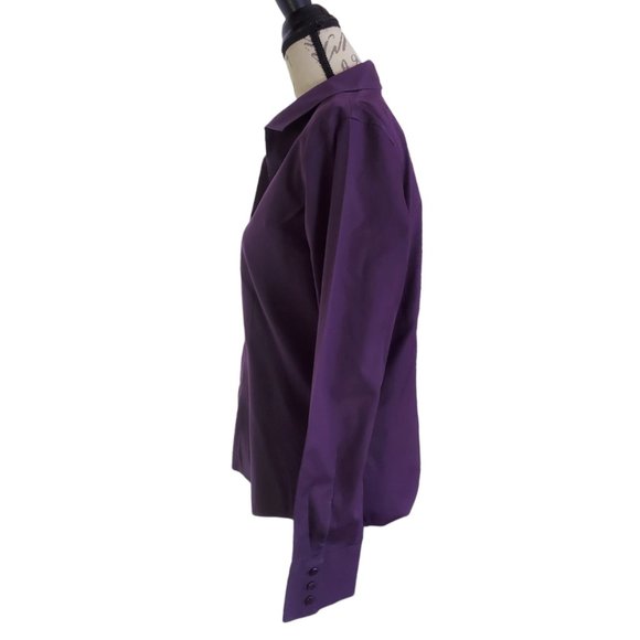 CHICO'S Women's V-Neck Non-Iron Covered Placket Button Front Shirt Size 1 - Picture 6 of 7